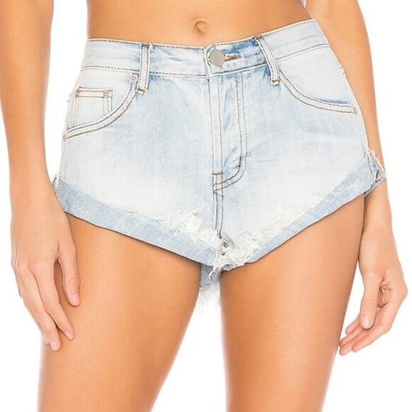 Revolve by the way. Sasha Frayed Hem Shorts in Blue NWT Size 26 - Picture 1 of 3